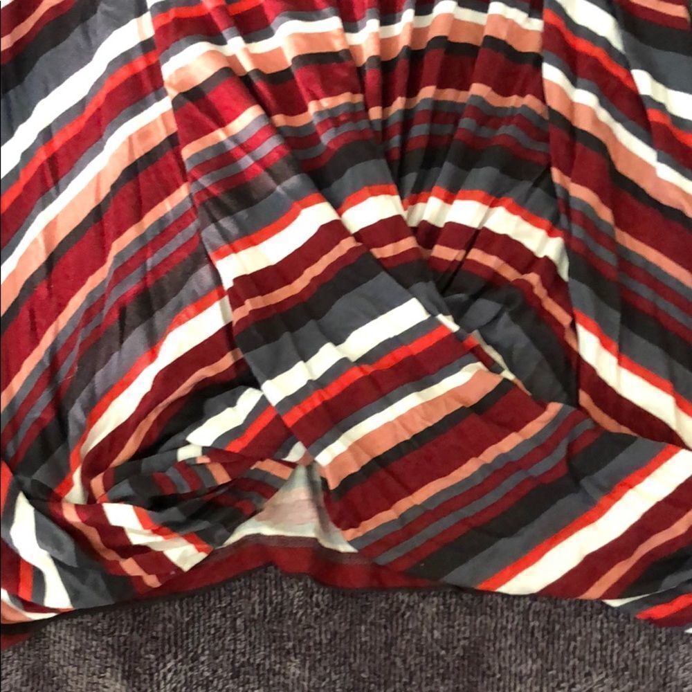 Loft Striped Tank Small NWT - Picture 3 of 3